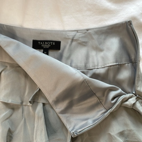 Talbots 6P Dove Gray 100% Silk Crepe Tiered Ruffle Skirt Quiet Luxury Preppy - Picture 4 of 8